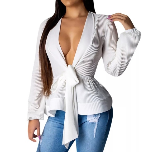 Sexy Red Casual Long Sleeve Brand New Top🆕️ - Picture 3 of 7